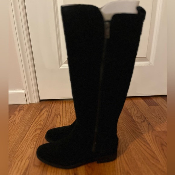 Brand New UGG Sorensen Style Black Suede Boots - Picture 6 of 12